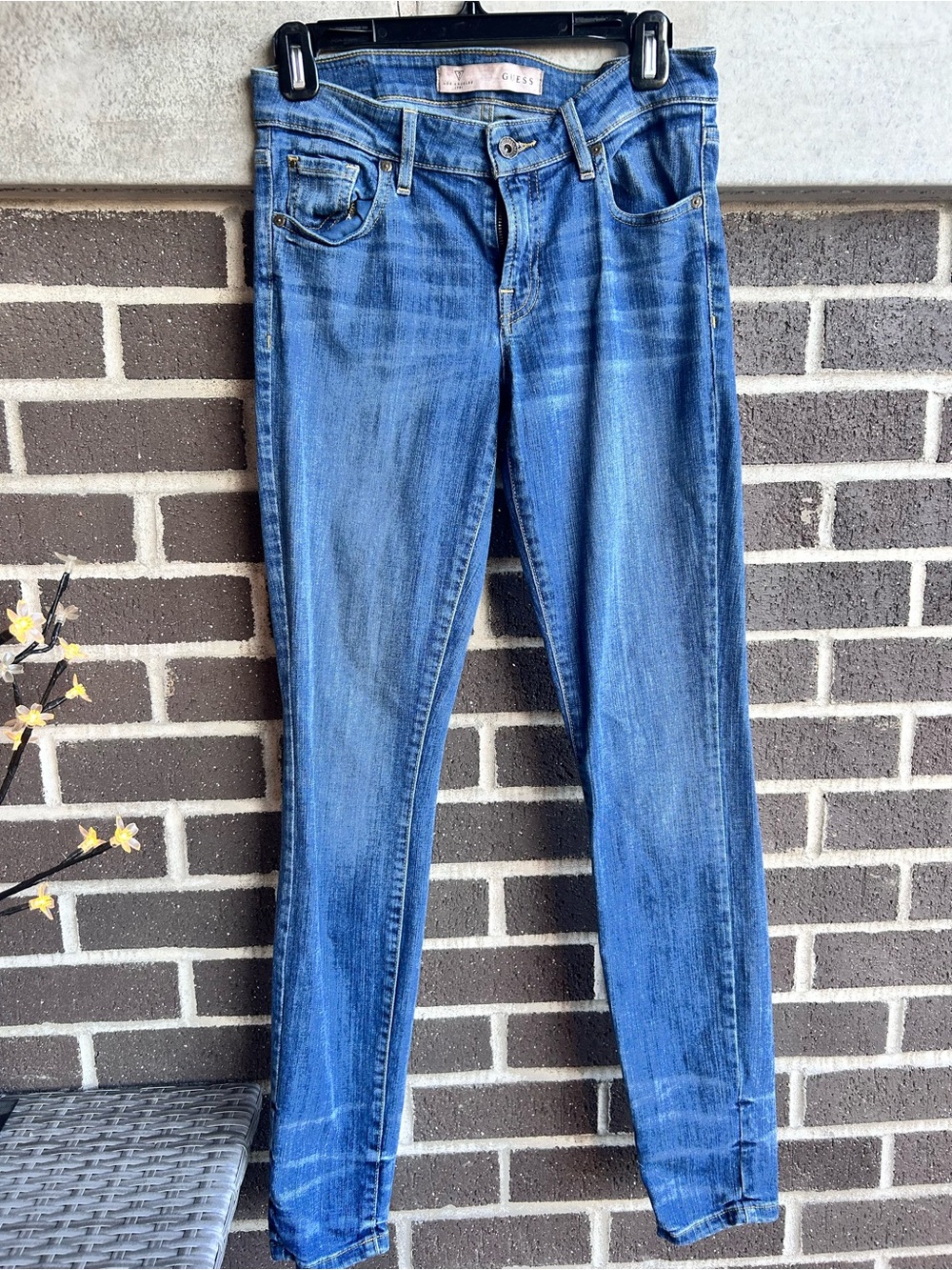 Guess Women’s Power Curvy Stretch Jeans Size 27